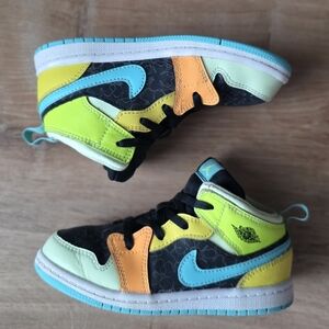 Nike Jordan 1 Mid SE Aurora Green GS Size 10C Toddler High Top Sneakers